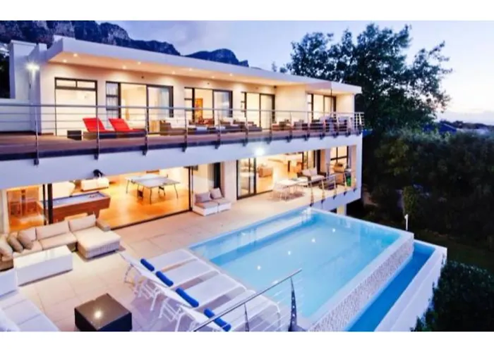 Blue Emerald Villa