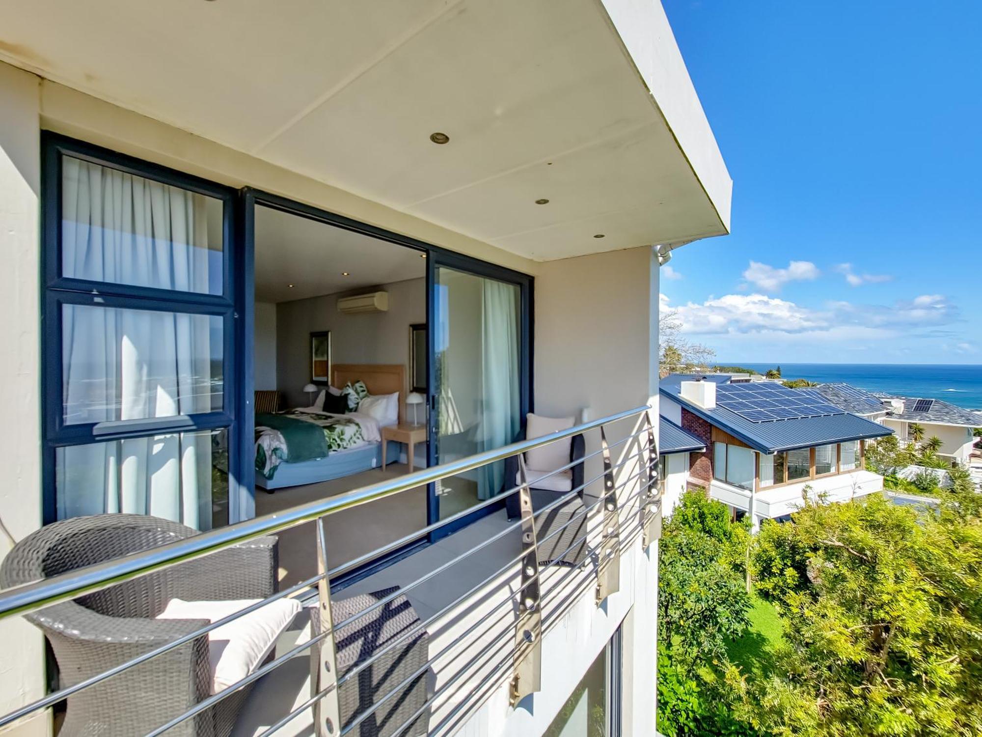 Blue Emerald Villa